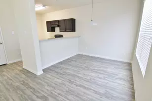 13235 Ingram Gap Ln, Houston, TX 77048 - Photo 9