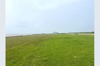 3229 Bay Ridge Drive, Palacios, TX 77465 - Photo 7