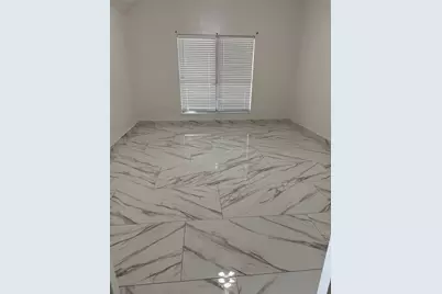 8807 Chelsea Brook Court, Houston, TX 77089 - Photo 3