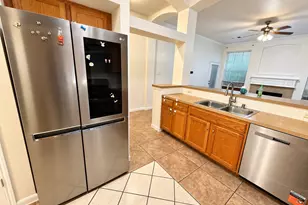 8807 Chelsea Brook Ct, Houston, TX 77089 - Photo 7