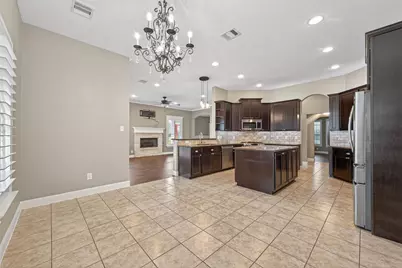 5019 Landon Lane, Baytown, TX 77523 - Photo 11