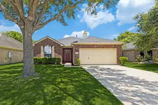 1110 Chase Park Dr, Bacliff, TX 77518 - Photo 1