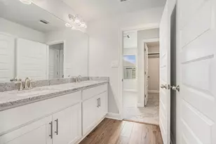 13544 Diamond Reef Ln, Texas City, TX 77568 - Photo 9