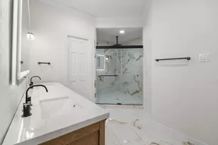 18 Windsor Dr, Conroe, TX 77304 - Photo 23