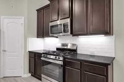 26018 Hasting Ridge Lane, Kingwood, TX 77339 - Photo 11