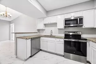 10555 Turtlewood Ct, Houston, TX 77072 - Photo 5