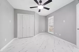 10555 Turtlewood Ct, Houston, TX 77072 - Photo 9