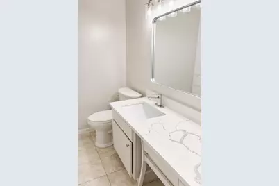 4633 Wild Indigo Street #555, Houston, TX 77027 - Photo 5