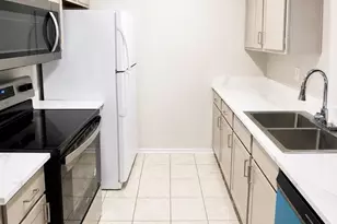 4633 Wild Indigo St, Houston, TX 77027 - Photo 3