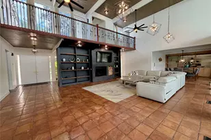 7 Winged Foot Dr, Conroe, TX 77304 - Photo 9