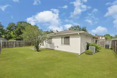 18015 Kirk Forest Court, Humble, TX 77346 - Photo 23