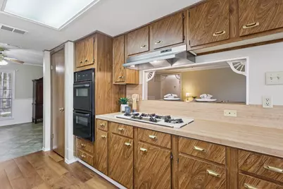 1628 Oak Ridge Drive, Dickinson, TX 77539 - Photo 7