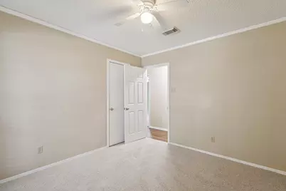1628 Oak Ridge Drive, Dickinson, TX 77539 - Photo 15