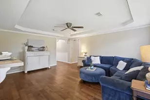 1628 Oakridge Dr, Dickinson, TX 77539 - Photo 3