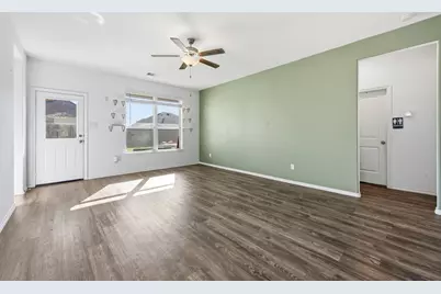 23846 Via Leoni Drive, New Caney, TX 77357 - Photo 9