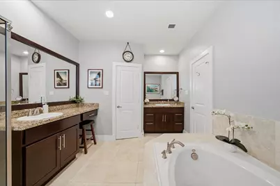 8816 Hollister Square Court, Houston, TX 77080 - Photo 39