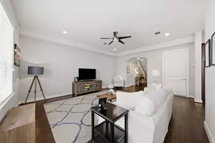 8816 Hollister Square Ct, Houston, TX 77080 - Photo 17
