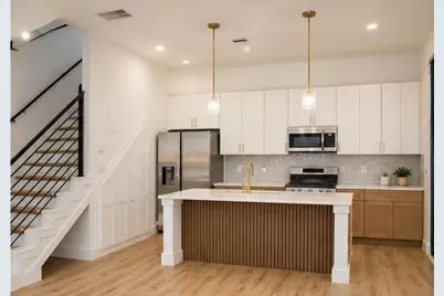 8910 Knoll Leaf Drive, Houston, TX 77080 - Photo 3