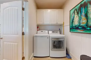 708 Cameron Circle, Crystal Beach, TX 77650 - Photo 23