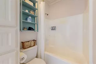 708 Cameron Circle, Crystal Beach, TX 77650 - Photo 25