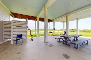 708 Cameron Circle, Crystal Beach, TX 77650 - Photo 39