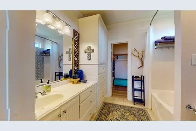 708 Cameron Circle, Crystal Beach, TX 77650 - Photo 11