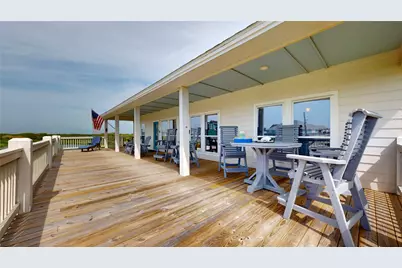 708 Cameron Circle, Crystal Beach, TX 77650 - Photo 37