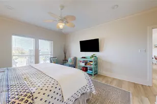 708 Cameron Circle, Crystal Beach, TX 77650 - Photo 9