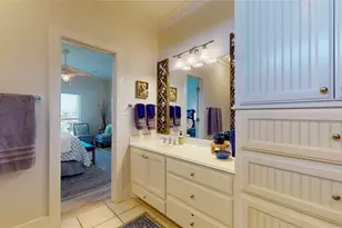 708 Cameron Circle, Crystal Beach, TX 77650 - Photo 11