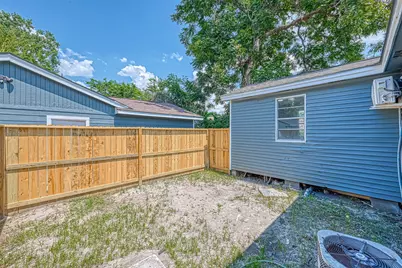 6715 Victoria Street, Houston, TX 77020 - Photo 41