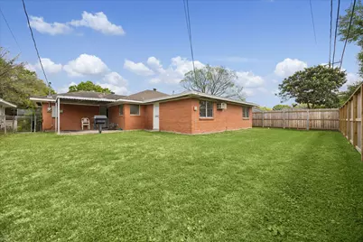 6131 Birdwood Road, Houston, TX 77074 - Photo 13