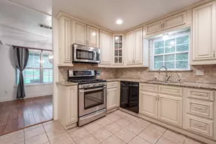 19815 Belleau Wood Dr, Houston, TX 77338 - Photo 11