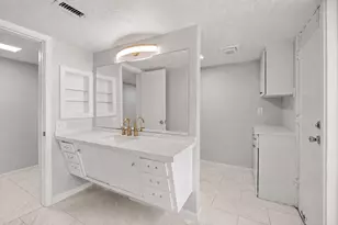 12803 Hansel Ln, Houston, TX 77024 - Photo 11
