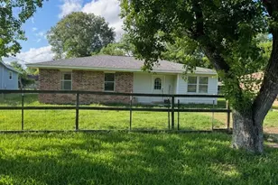 1208 Glendale St, Dayton, TX 77535 - Photo 1