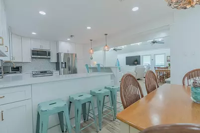 13826 Pirates Beach Blvd, Galveston, TX 77554 - Photo 19