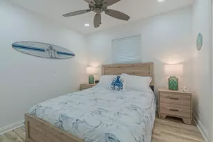13826 Pirates Beach Blvd, Galveston, TX 77554 - Photo 35
