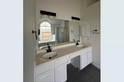 2606 Iris Court, Pearland, TX 77584 - Photo 9