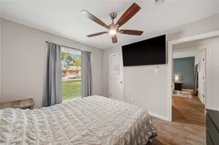 15714 Wandering Trail, Friendswood, TX 77546 - Photo 17