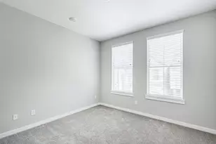 8423 Berry Brush Ln, Houston, TX 77022 - Photo 25