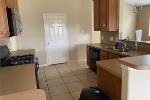 3011 Grovewick Ln, Dickinson, TX 77539 - Photo 9