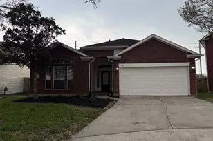 3011 Grovewick Ln, Dickinson, TX 77539 - Photo 1