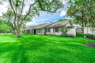 5702 Bayou Glen Rd, Houston, TX 77057 - Photo 3