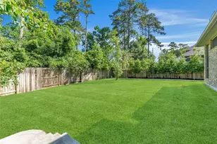 214 Reynosa Ct, Pinehurst, TX 77362 - Photo 9