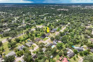 114 Persimmon Ln, Lake Jackson, TX 77566 - Photo 35