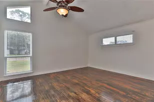 114 Persimmon Ln, Lake Jackson, TX 77566 - Photo 21