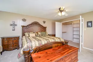 1730 Ave C, El Campo, TX 77437 - Photo 29