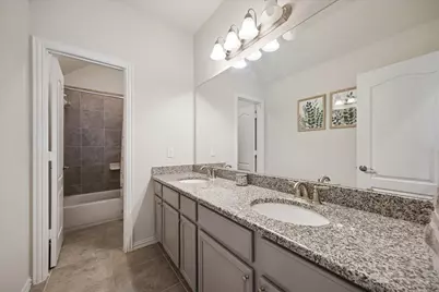 2423 Flowering Brook Lane, Sugar Land, TX 77479 - Photo 25