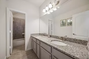 2423 Flowering Brook Ln, Sugar Land, TX 77479 - Photo 25