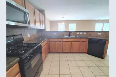 1206 Larks Trace Lane, Houston, TX 77090 - Photo 9