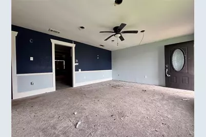727 W 12th Street, Freeport, TX 77541 - Photo 5